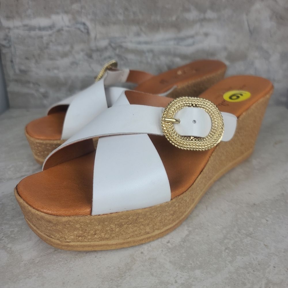 MILA PAOLI Criss-Cross Platform Wedge White Leather Gold Buckle Sandals Italy 9